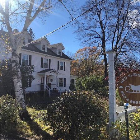 Red Sleigh Inn B&B ลินคอล์น ภายนอก รูปภาพ